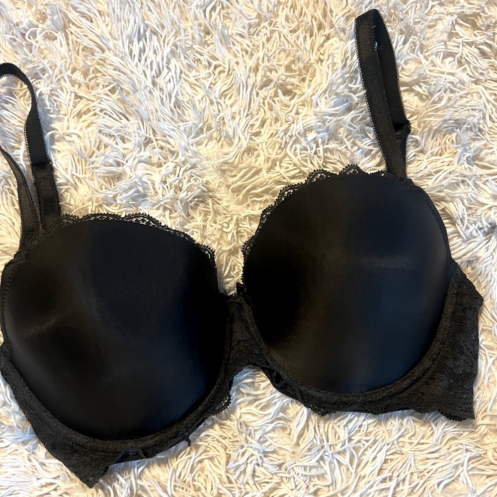Victoria’s Secret Dream Angels Lined Demi Black Bra 32DDD